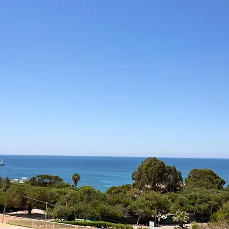 Albufeira - Apartment - Sleeps 4 - Pool - Seaside *