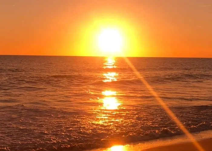 - - Sleeps 4 - Pool - Seaside 알부페이라