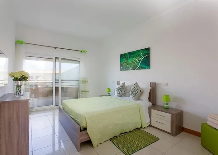 - - Sleeps 4 - Pool - Seaside