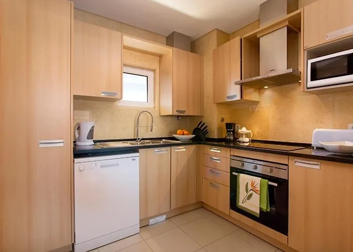 - - Sleeps 4 - Pool - Seaside *