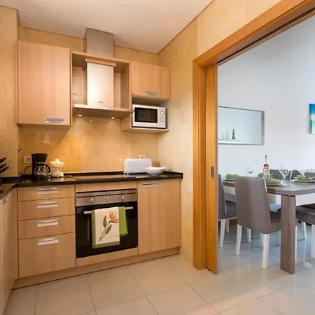 Albufeira - Apartment - Sleeps 4 - Pool - Seaside Appartement *